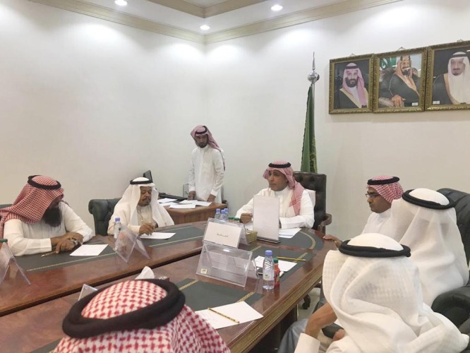 محافظ العلا يترأس اجتماع المجلس المحلي الأول