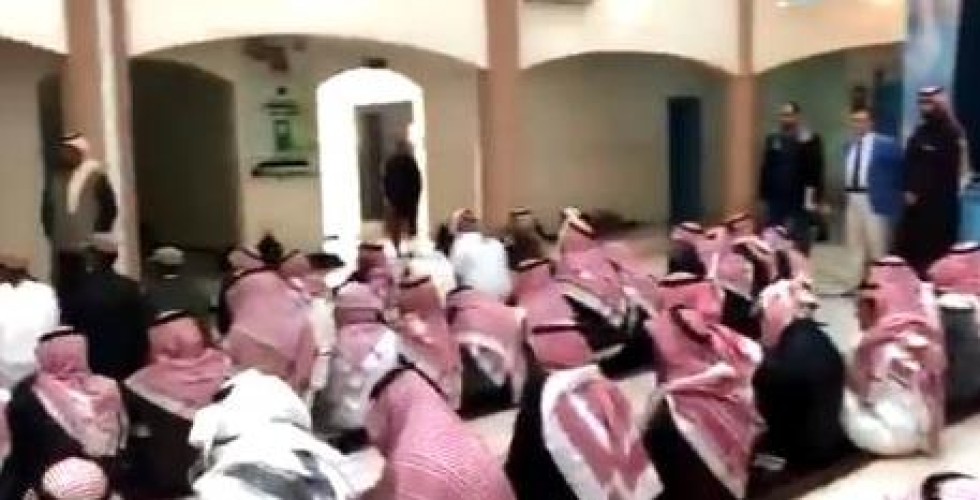 مدير مدرسة يقرر إلغاء الحصة السادسة يوم الأحد لأجل مباراة الهلال وأوراوا