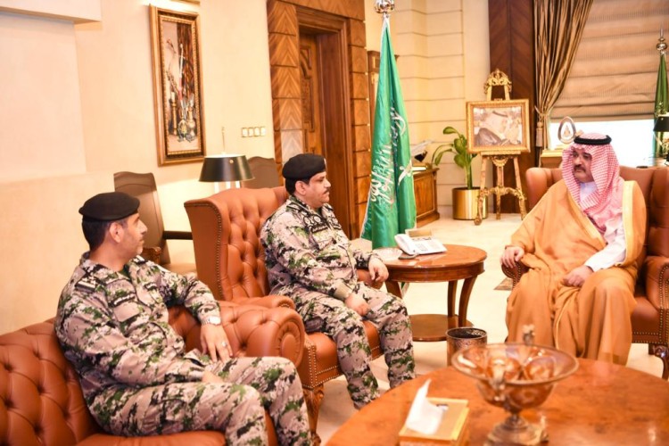 الأمير مشعل بن ماجد يستقبل نائب مدير عام السجون ومدير سجون منطقة مكة المكرمة