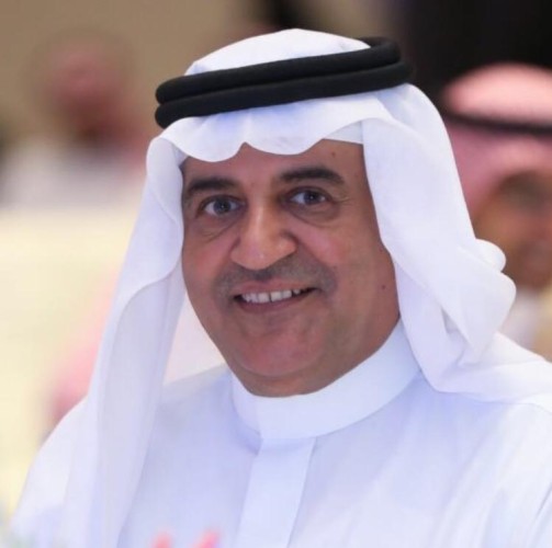 الدكتور المغلوث يشيد بقرار مجلس الوزراء بالسماح للمحلات التجارية والمطاعم باستمرار عملها 24 ساعة