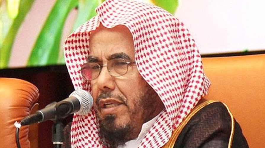 “المطلق” يدعو الأباء إلى الحذر من “النسويات” .. وتأثيرهن على عقول الفتيات!