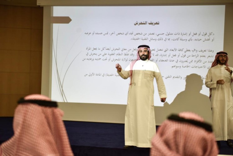 “غرفة مكة” تخاطب فئة الصم عبر برنامجين بلغة الاشارة