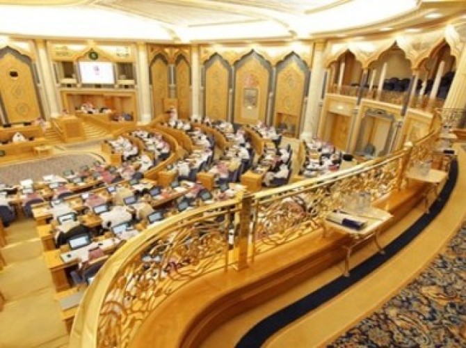 توجيه من “الشورى” للسماح لأعضاء هيئة التدريس بالجامعات للعمل في المهن الحرة