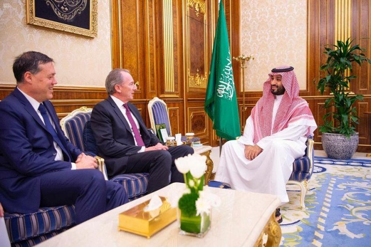ولي العهد يلتقي رئيس مجلس إدارة بنك مورغان ستانلي “جيمس غورمان”