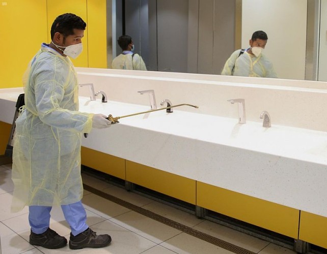 لمنع انتشار فايروس كورونا  .. الطيران المدني: تعقيم وتطهير المطارات السعودية والطائرات