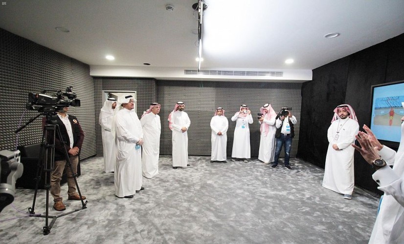 وزير التعليم يتفقد مركز إنتاج محتوى المدرسة الافتراضية بالرياض