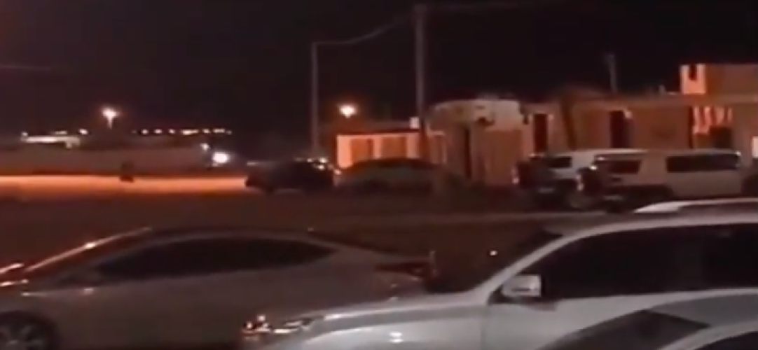 “شرطة تيماء” تخلي الاستراحات وتطلب من المتواجدين العودة لمنازلهم – فيديو