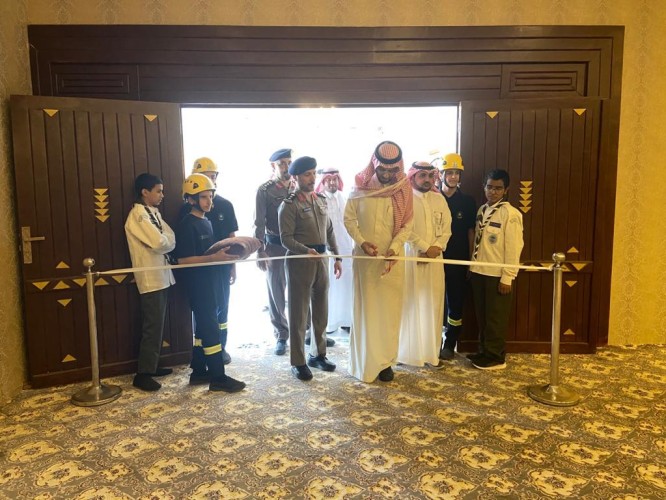 محافظ النبهانية يُدشن اليوم العالمي للدفاع المدني بالمحافظة