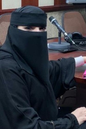 هيفاء العبلاني تتكفل بدعم 50 أسرة بمواد غذائية متنوعة مؤنة حتى شهر رمضان المبارك