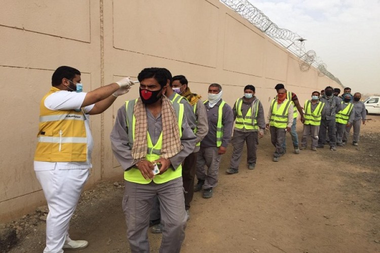 إطلاق مبادرة “الحقيبة الصحية” بتبوك لتوفير 150 حقيبة للأسر المحتاجة