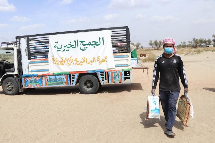 الجمعية الخيرية بمركز (العرقين)توزع اكثر من(500)سلة غذائية المستفيدين كمرحله اولى