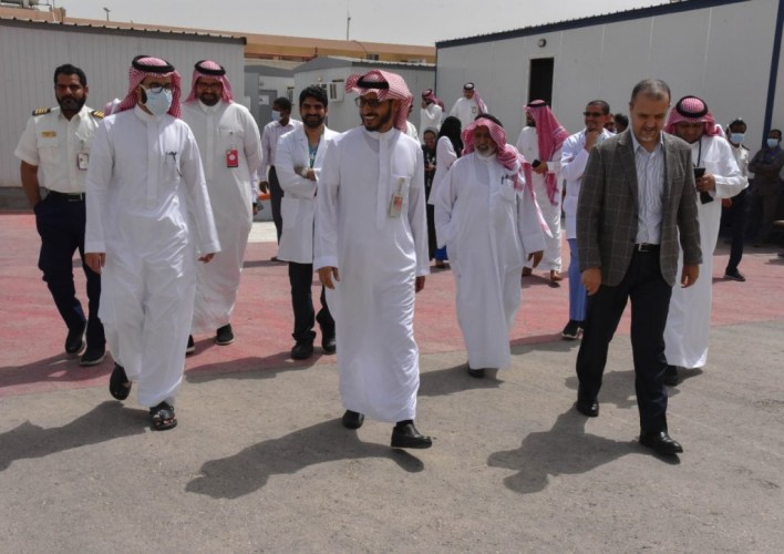 الرئيس التنفيذي للتجمع الصحي الأول بالشرقية يقوم بزيارة تفقدية لـ”مجمع الدمام الطبي”