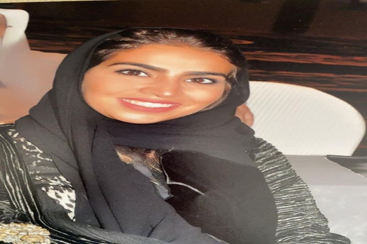 يغلق باب ويفتح أبواب