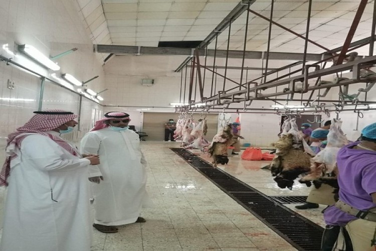 بلدية رأس تنورة تكثف جولاتها الرقابية التفتيشية لشهر رمضان المبارك