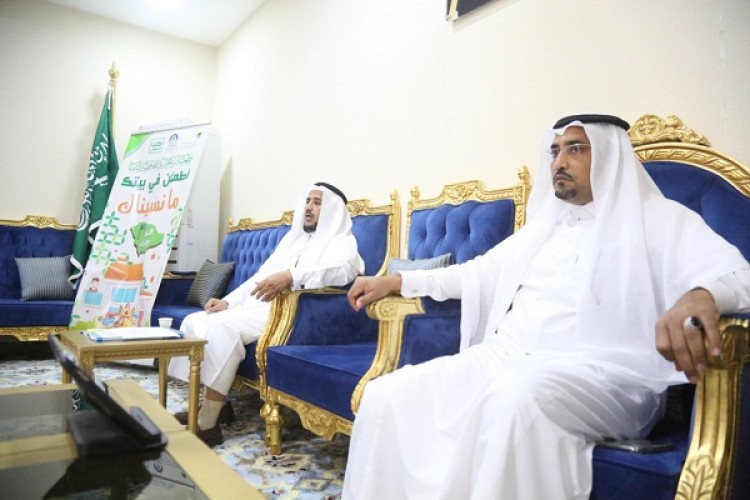 تماشيا مع ما تقوم به حكومتنا الرشيدة.. محافظ صبيا المكلف يدشن المشاريع الخيرية بجمعية البر