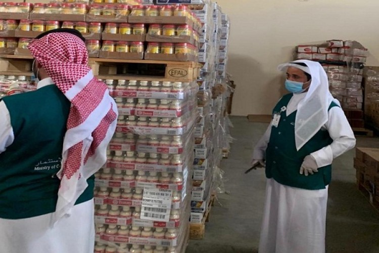 التجارة تنفذ 1862 جولة وتقف على وفرة المنتجات بالحدود الشمالية