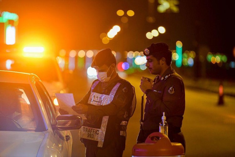 الهلال الأحمر: الموافقة على إذن الخروج أثناء منع التجول عبر “أسعفني” من اختصاص الأمن العام