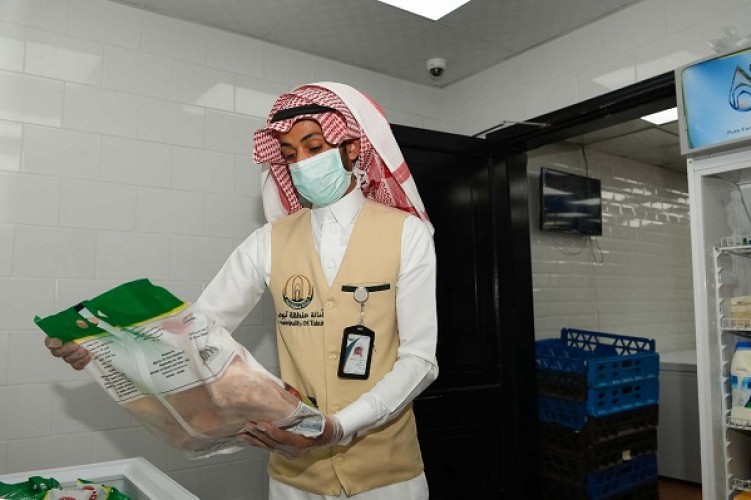 أمانة تبوك تُكثف جولاتها الرقابية في آخر أيام شهر رمضان المبارك وتستعد لعيد الفطر بإجرءات وقائية عالية