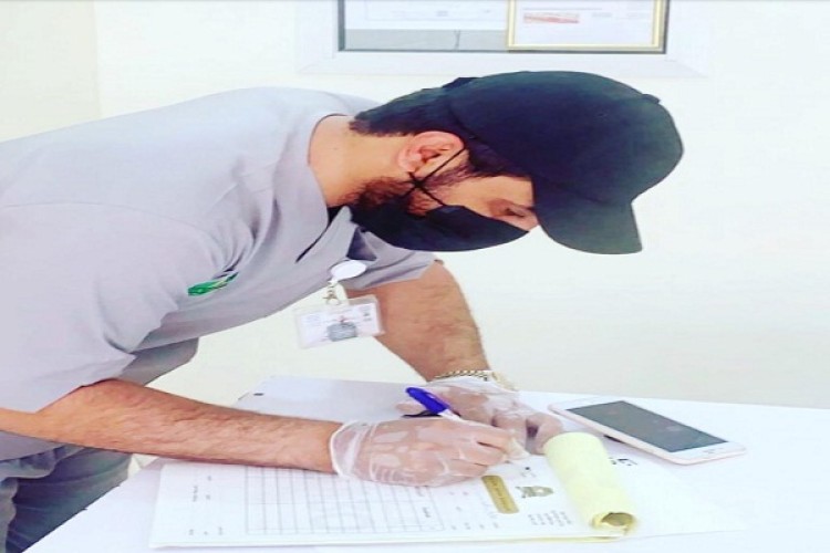 بلدية محافظة طريف تغلق(12) محل مخالف للأنظمة والاشتراطات الصحية