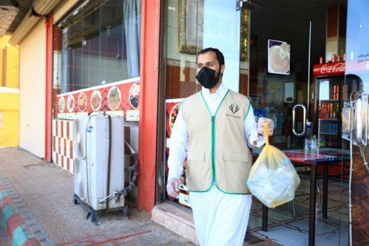 لجنة التنمية الاجتماعية بطريف توزع وجبات إفطار صائم