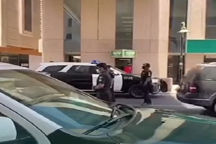 شاهد: جهود دوريات الامن بجدة في تطبيق البروتوكولات الوقائية للحد من تفشي فيروس كورونا