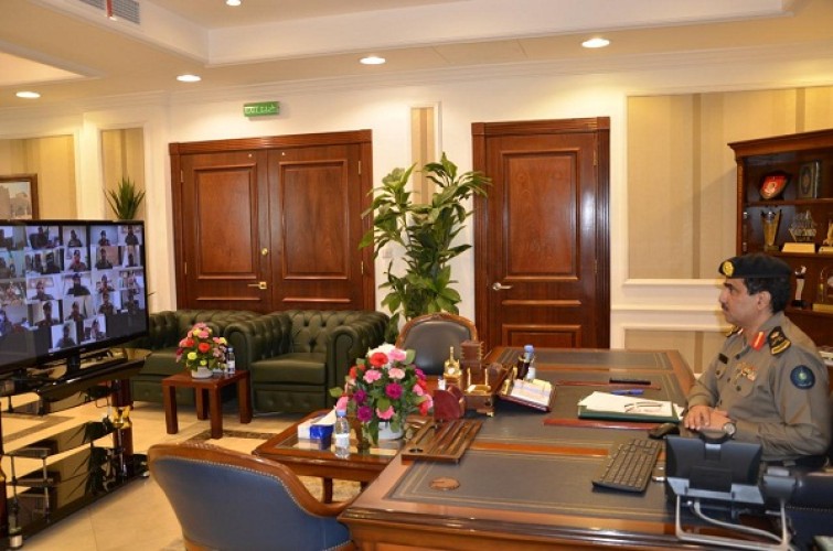 مديرية الدفاع المدني بمنطقة تبوك يعقد اجتماعاً لمناقشة سير العمل