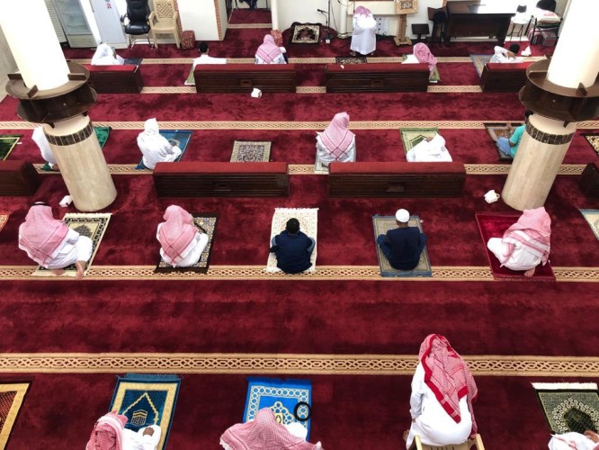 مساجد وجوامع محافظات الحد الجنوبي تشهد صلاة الجمعة بعد عودة المصلين