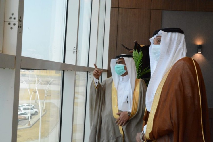 بتكلفة تزيد عن 19مليون ريال.. محافظ صامطة يدشن مبنى البلدية الجديد