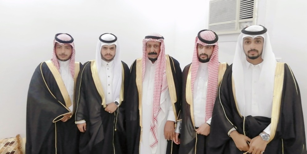 في تجمع عائلي .. أبناء المرحوم “عبيدالله الشويلعي” يحتفلون بزفافهم