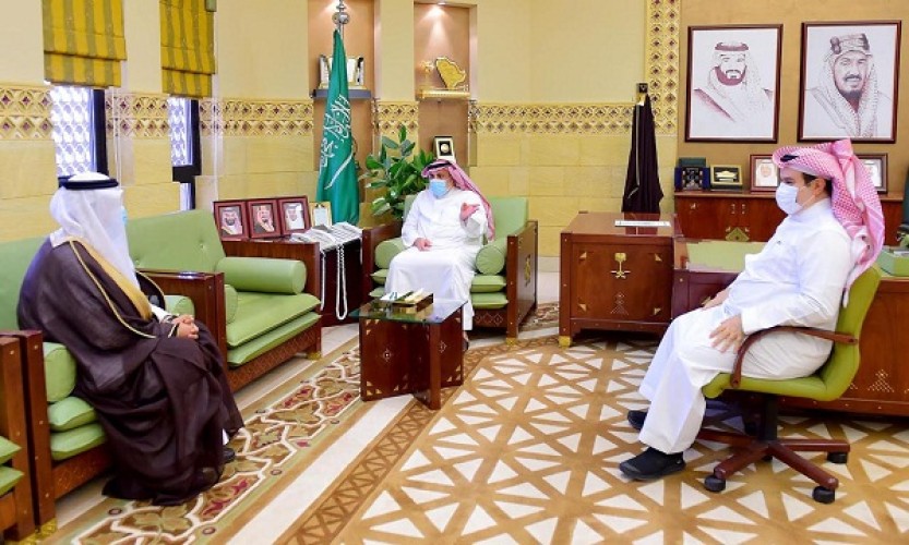 وكيل إمارة منطقة الرياض يستقبل مدير الشؤون الصحية بالمنطقة