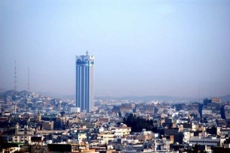 بسبب وجبة معايدة.. إعفاء رئيس قسم بأحد مستشفيات الطائف ومعاقبة 8 موظفين