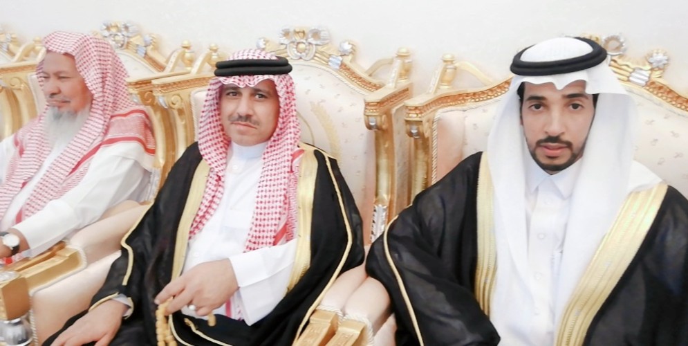 في حفل بهيج حضره عدد محدود من المقربين .. الشيخ “مرحب بن شويلع” يحتفل بزفاف ابنه “سلطان”