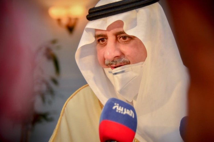 أمير منطقة تبوك يسلّم دفعة جديدة من التعويضات المالية لأصحاب العقارات الواقعة ضمن نطاق المرحلة الأولى لمشروع نيوم