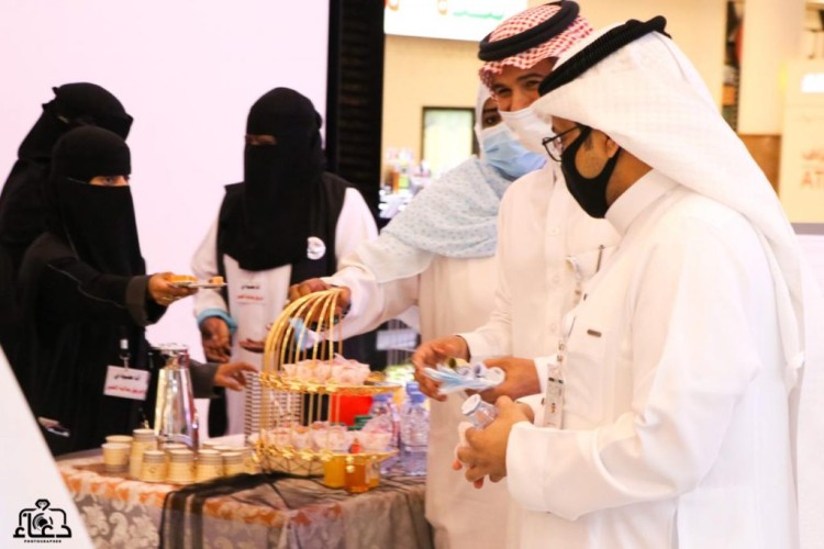 ” التنمية الاجتماعية الأهلية” بالمدينة المنورة تطلق مبادرة ” صحتك تهمنا ” ضمن حملة ( قريباً نجتمع )