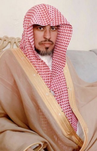 الأستاذ سلمي بن خلف وأبنائه  يهنئ بمناسبة حلول عيد الأضحى المبارك