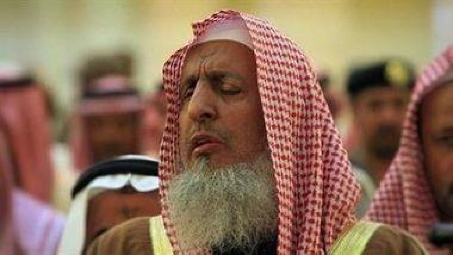 المفتي: قرار المملكة بقصر الحج هذا العام على عدد محدود .. والقرار اضطرارياً للحماية من الضرر