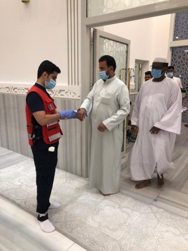 الهلال الأحمر بالشرقية يقيم عدد من نقاط الفرز والفحص الأولي بعدد (٢٦) جامع