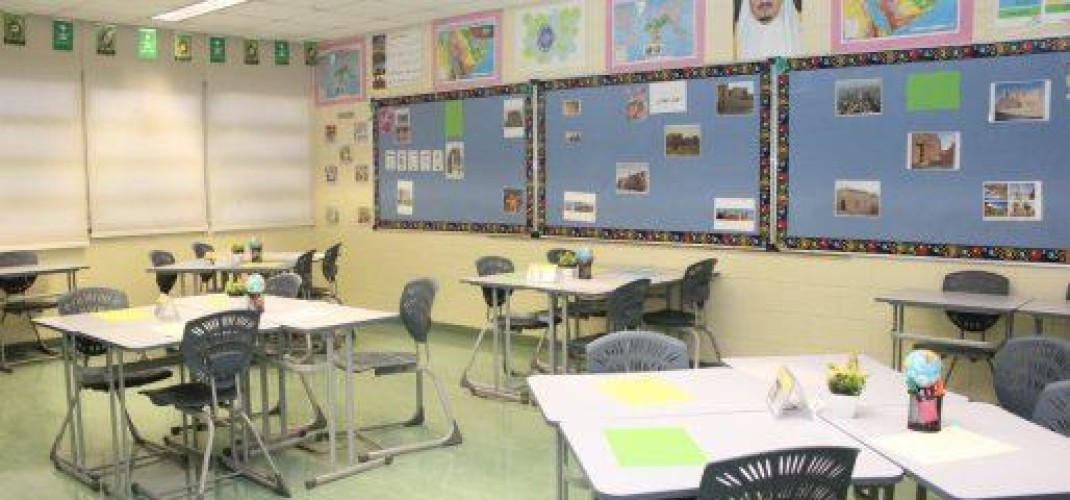 المغردون يردون على رأي المستثمر “عبدالله الزامل” بشأن تخفيض الرسوم بسبب الدراسة عن بعد