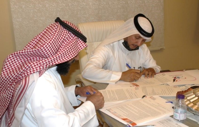 جمعية طفولة آمنة تعقد اتفاقًا مع مؤسسة الحلول المنتظمة.