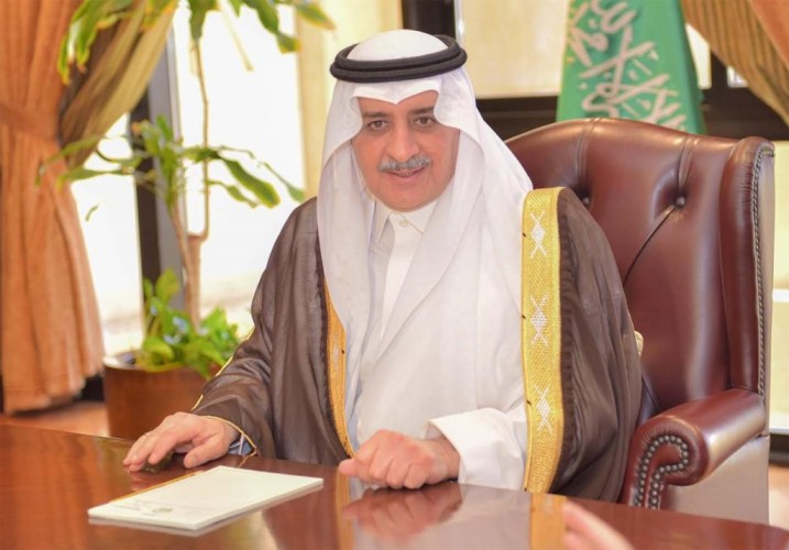 أمير تبوك يرأس اجتماع اللجنة التنفيذية للبرنامج الوطني للتنمية المجتمعية في المناطق