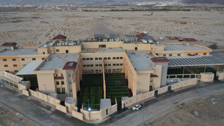 مدارس الأندلس تفتتح صرح تعليمي عصري وتحفه معمارية