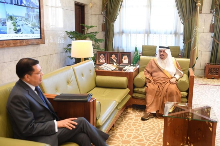 سمو أمير منطقة الرياض يستقبل سفير جمهورية المكسيك لدى المملكة