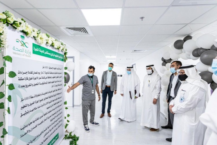 افتتاح وحدة “التعقيم المركزي” بمستشفى المدينة المنورة