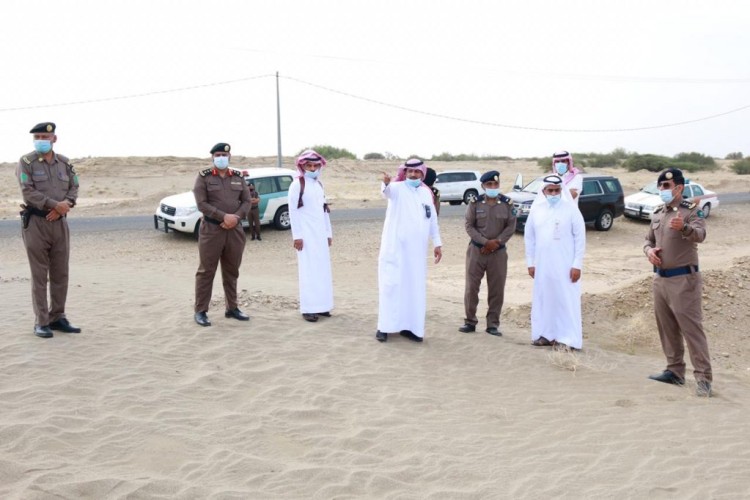 محافظ الدرب يتفقد قرى المحافظة المتضررة من السيول والأمطار