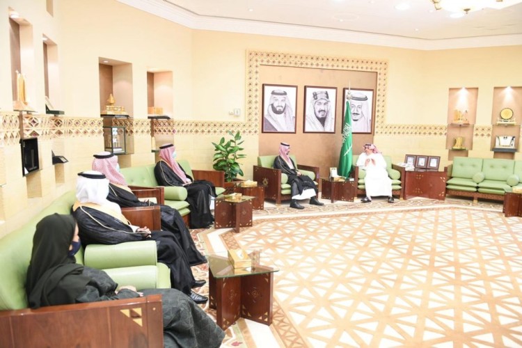 وكيل إمارة الرياض يستقبل مدير معهد الإدارة العامة