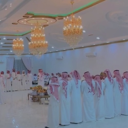 بالفيديو: أهالي قرية الشويمس يحتفلون بـ”عيد الأضحى المبارك” بالرقصة الشعبية والقصائد الشعرية