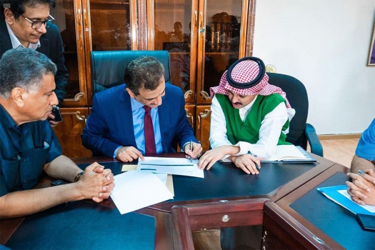 البرنامج السعودي لتنمية وإعمار اليمن ينسق مع محافظ عدن لإطلاق حزمة مشاريع تنموية جديدة