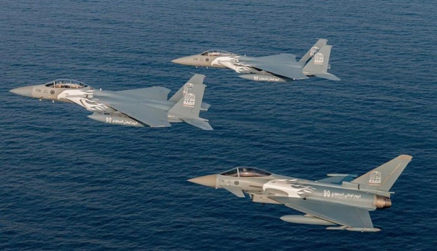 تحت شعار “همة حتى القمة” .. بالفيديو: القوات الجوية المملكة تُكمل استعداداتها للأحتفال باليوم الوطني الـ 90