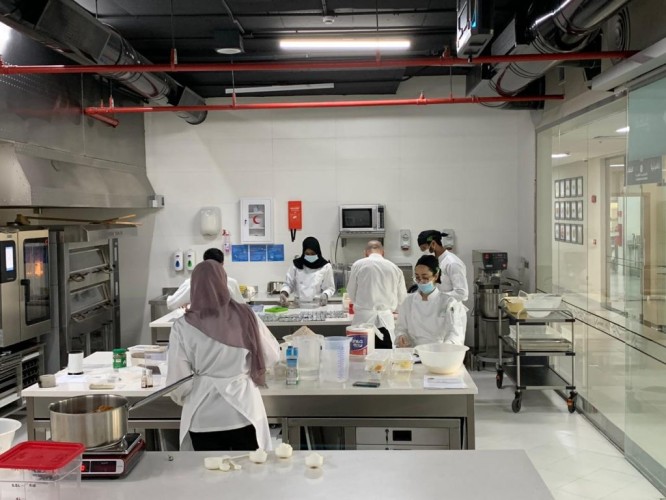 طلاب سعوديون يطلقون (زادك الله خيرا ياوطن) باليوم الوطني