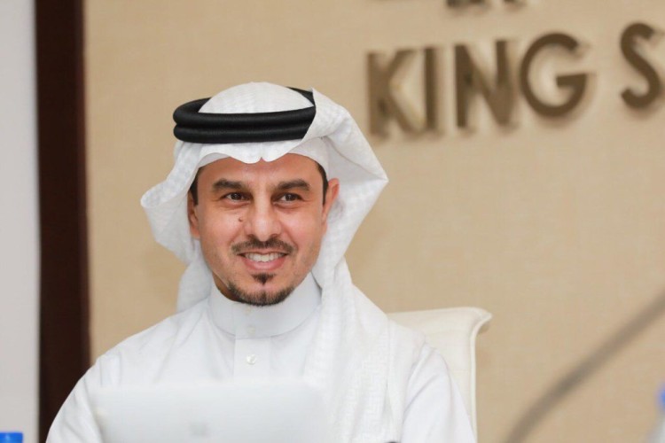 د.العنزي يهنئ القيادة الرشيدة بذكرى اليوم الوطني الـ 90